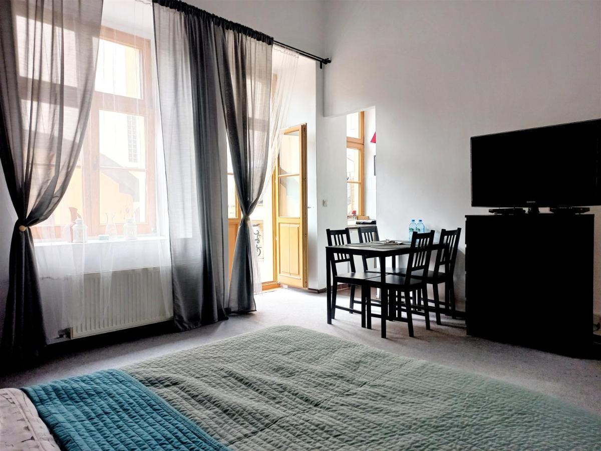 Neoapartments - Rynek Pod Gryfami Wrocław Extérieur photo